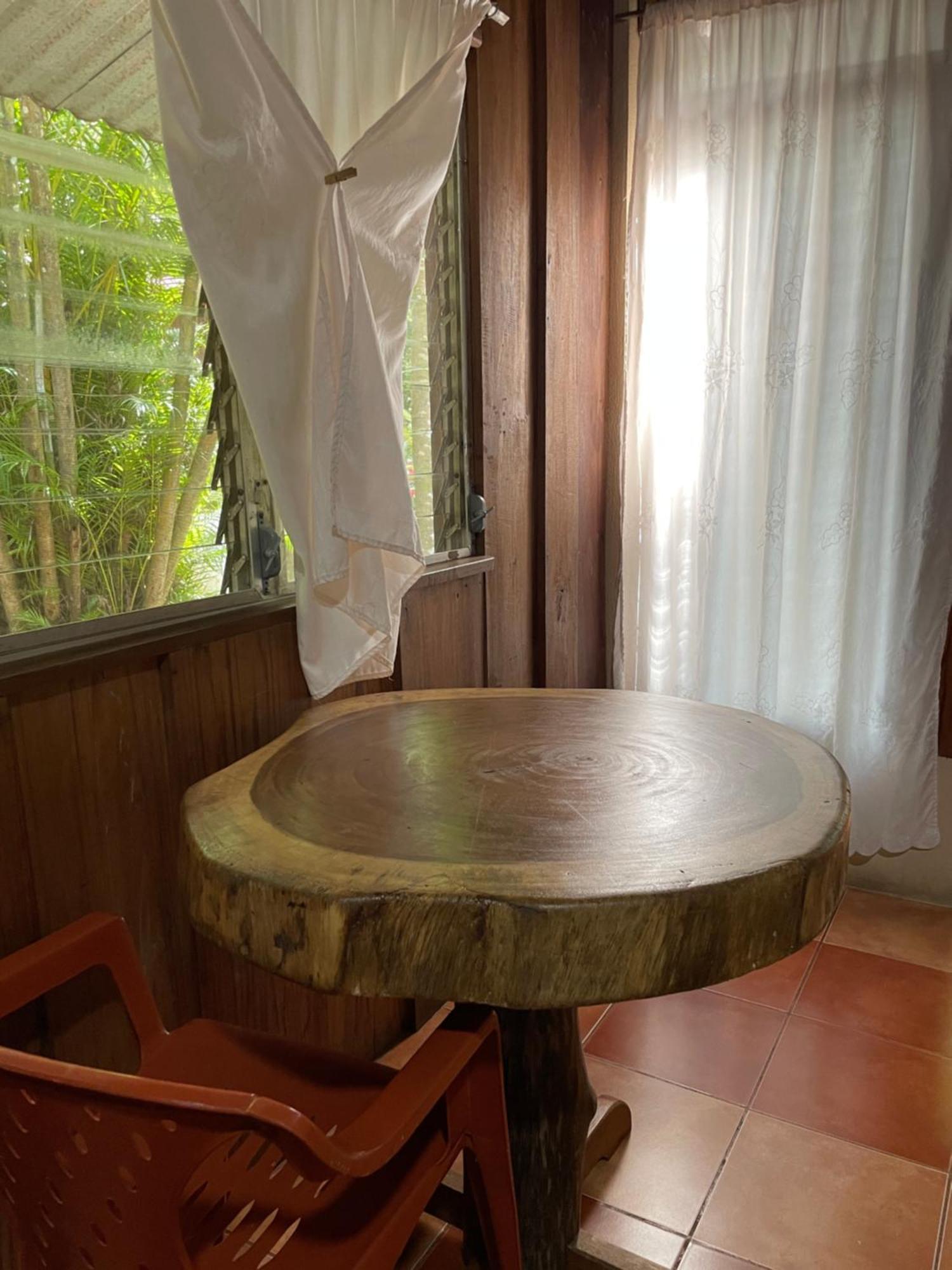 Hotel Ecologico Cabanas Del Lago El Estor Luaran gambar
