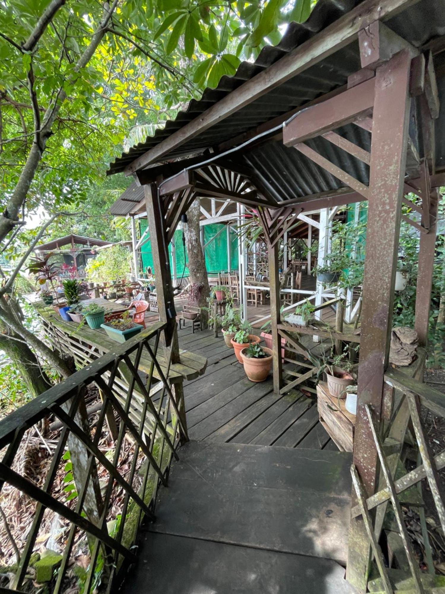 Hotel Ecologico Cabanas Del Lago El Estor Luaran gambar